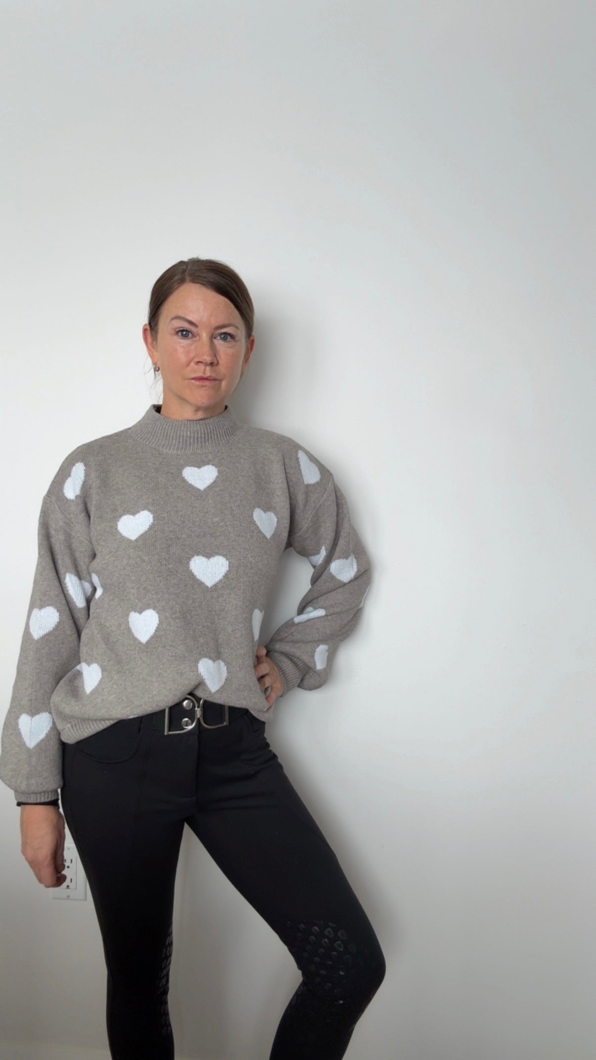 Willow Cozy Hearts Sweater Greige